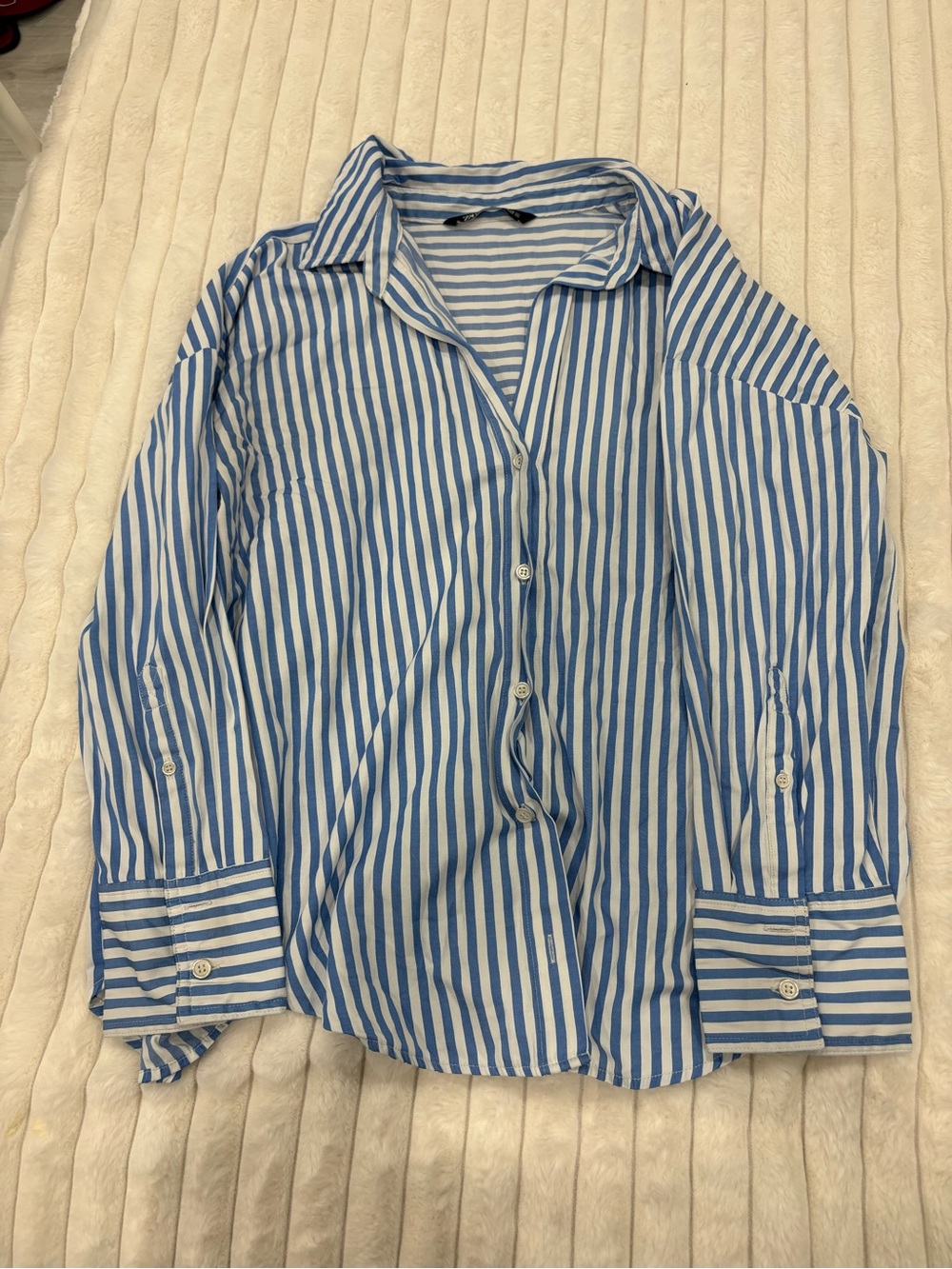 Zara Blue and White Striped Button-Up Shirt